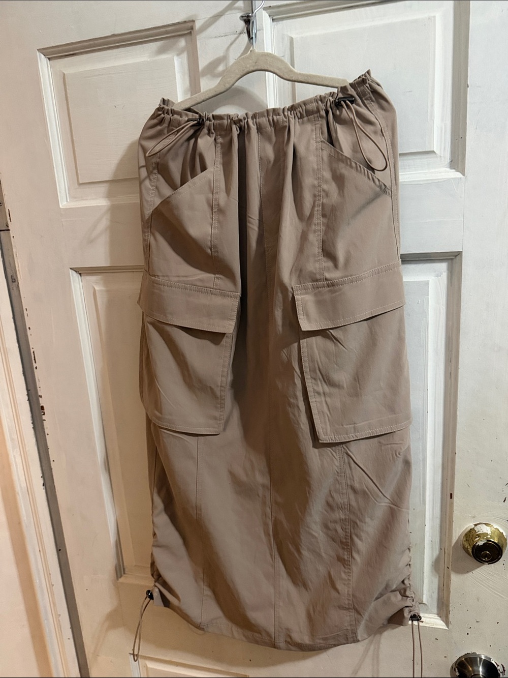 NWT Forever 21 Taupe Cargo Maxi Skirt- size small
